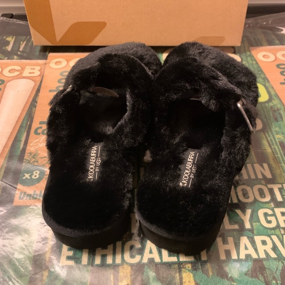 KOOLABURRA by UGG - W FURR-AH in Black Size 5W Brand New Sandal FAUX FUR - Picture 5 of 8